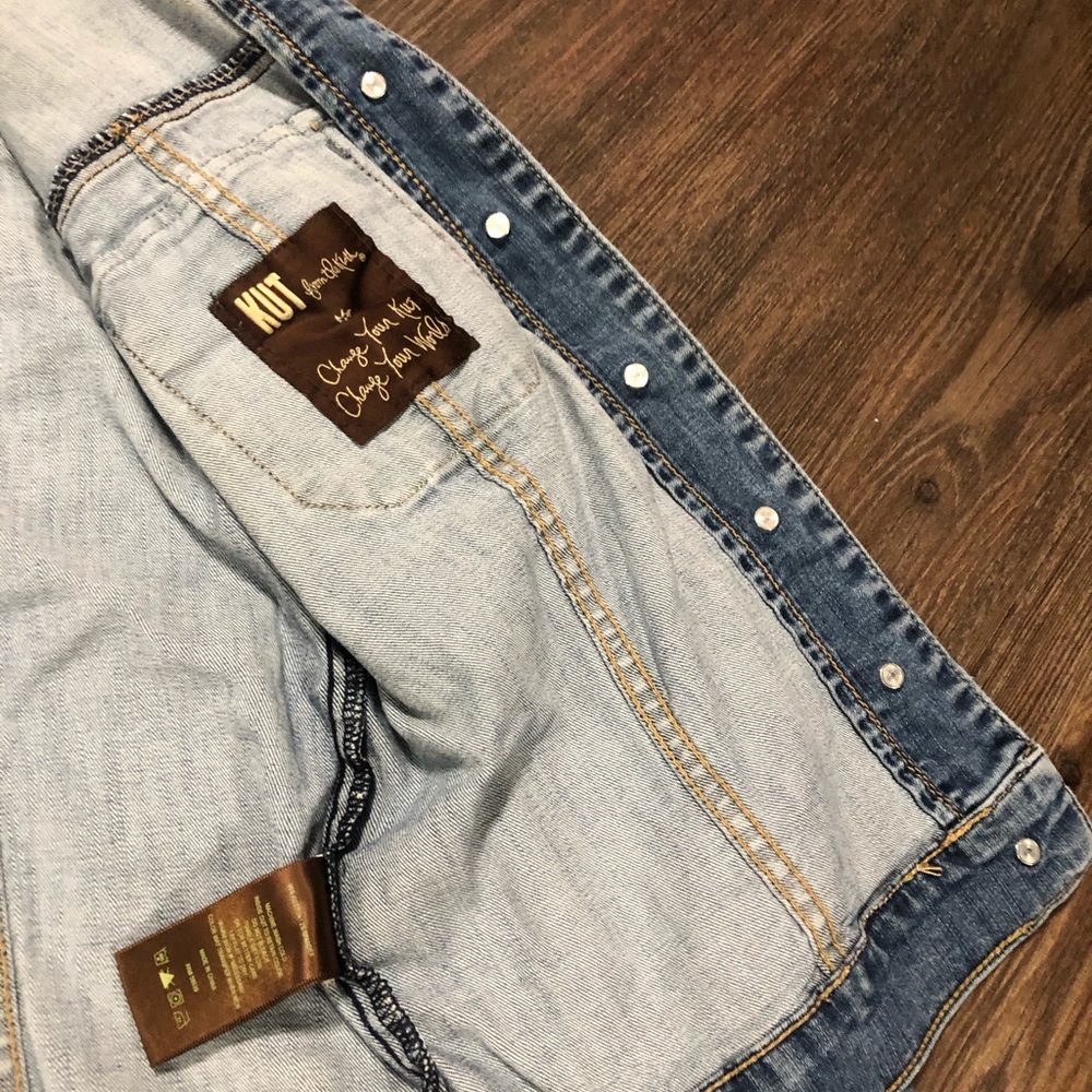 Designer Jean Jacket, Large - Picture 4 of 5